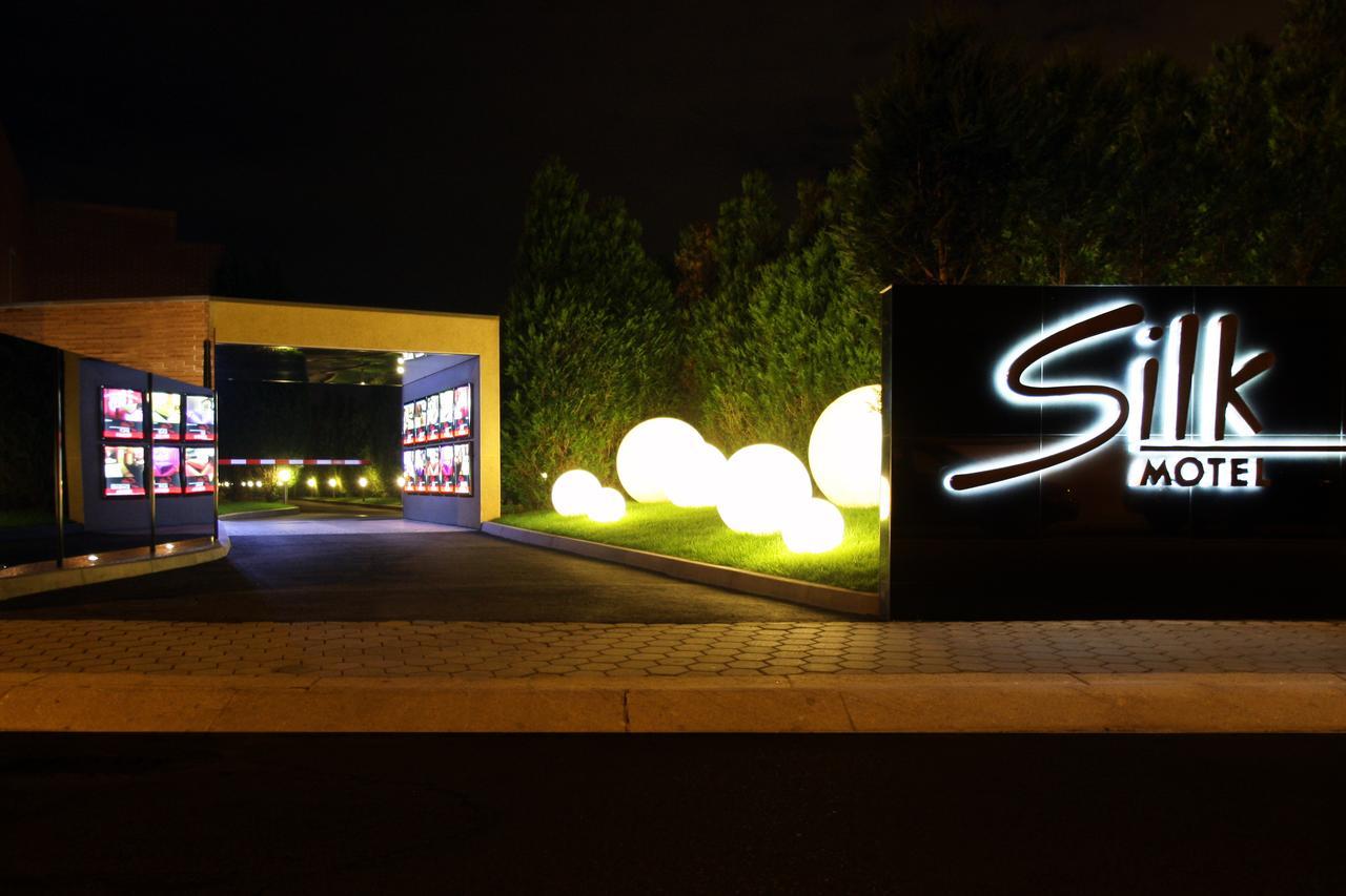 Pedroso Silk Motel מראה חיצוני תמונה